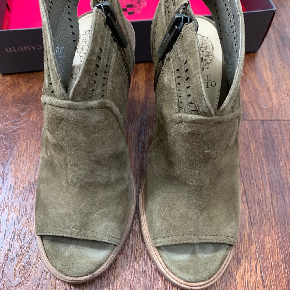 Vince Camuto Koral Bootie - Picture 2 of 4